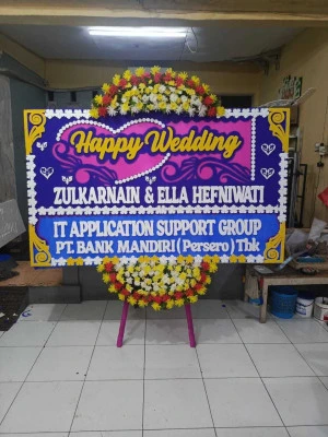 Papan Bunga di Panunggangan Timur