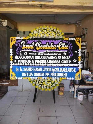 Papan Bunga di Panunggangan Timur